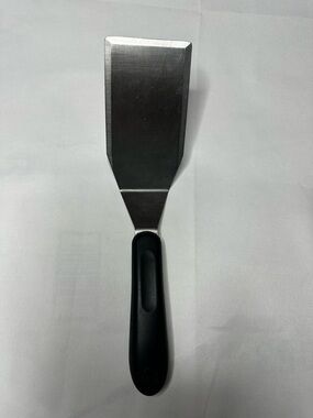 Pampered Chef Stainless Steel Lasagne Spatula with Black Handle